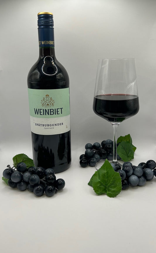 Flasche Spätburgunder Weinbiet – jetzt entdecken bei Weinamt