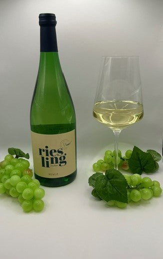 Flasche Pfalz Riesling Weinbiet – jetzt entdecken bei Weinamt